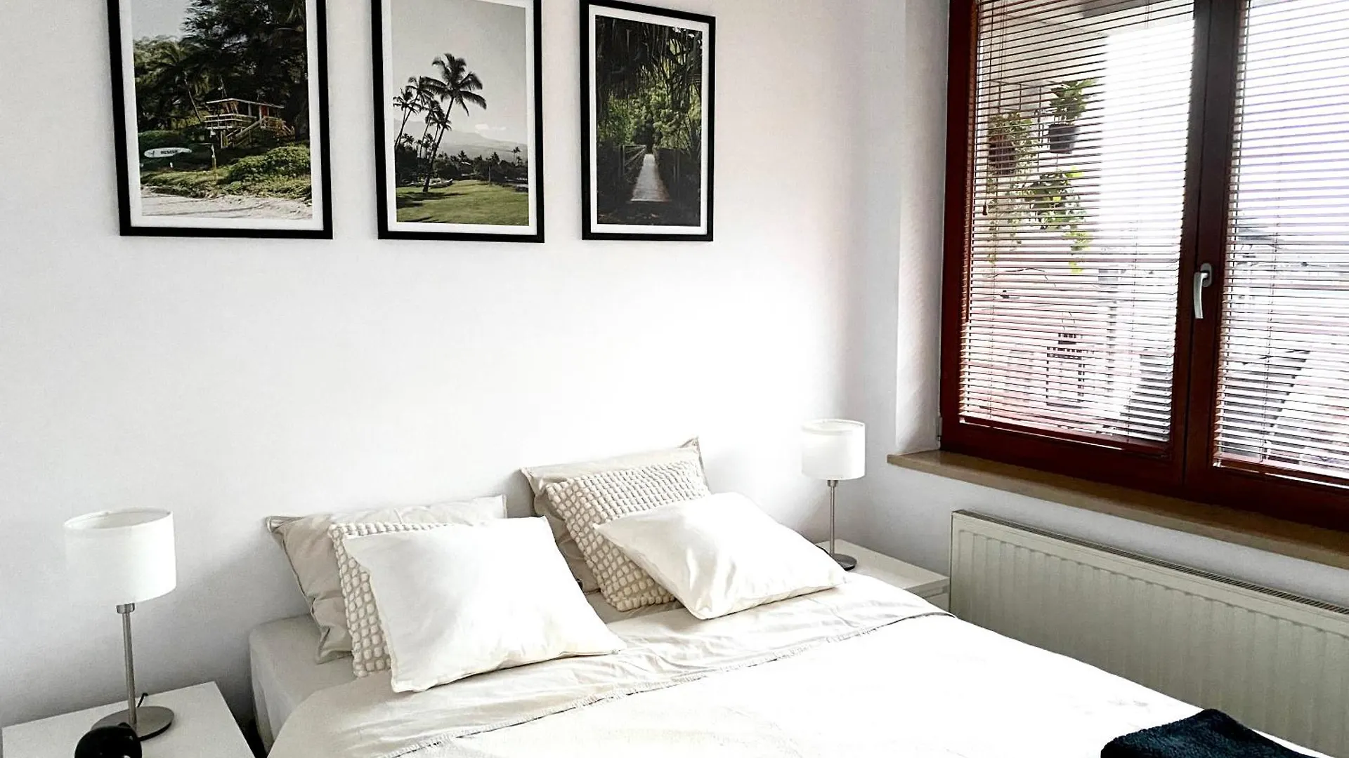 Top 1 Krakow Center Near Riverside With Parking Apartment