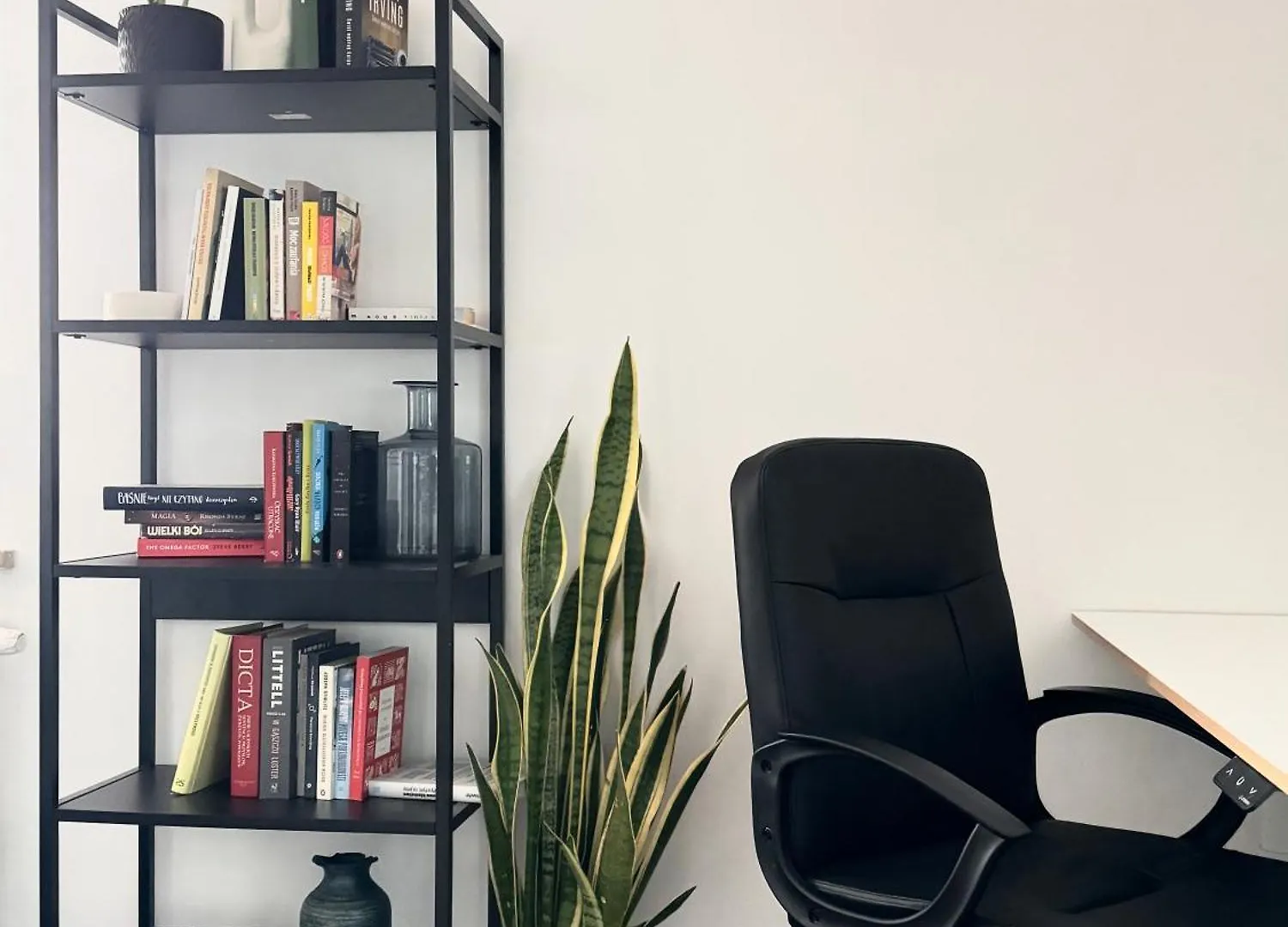Top 1 Krakow Center Near Riverside With Parking Apartment